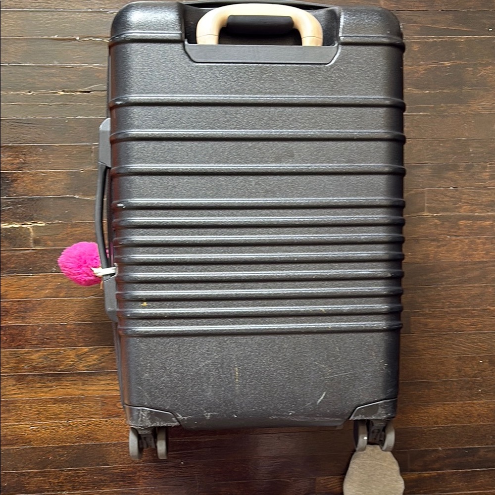 Beis Black carry on